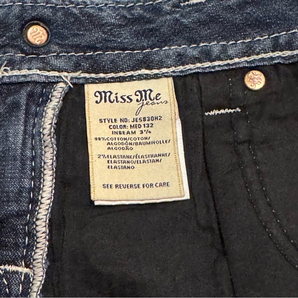 NEW MISS ME - Studded Bling Full Rhinestone Stretch Shorts Size 28 - NWOT - Picture 4 of 11